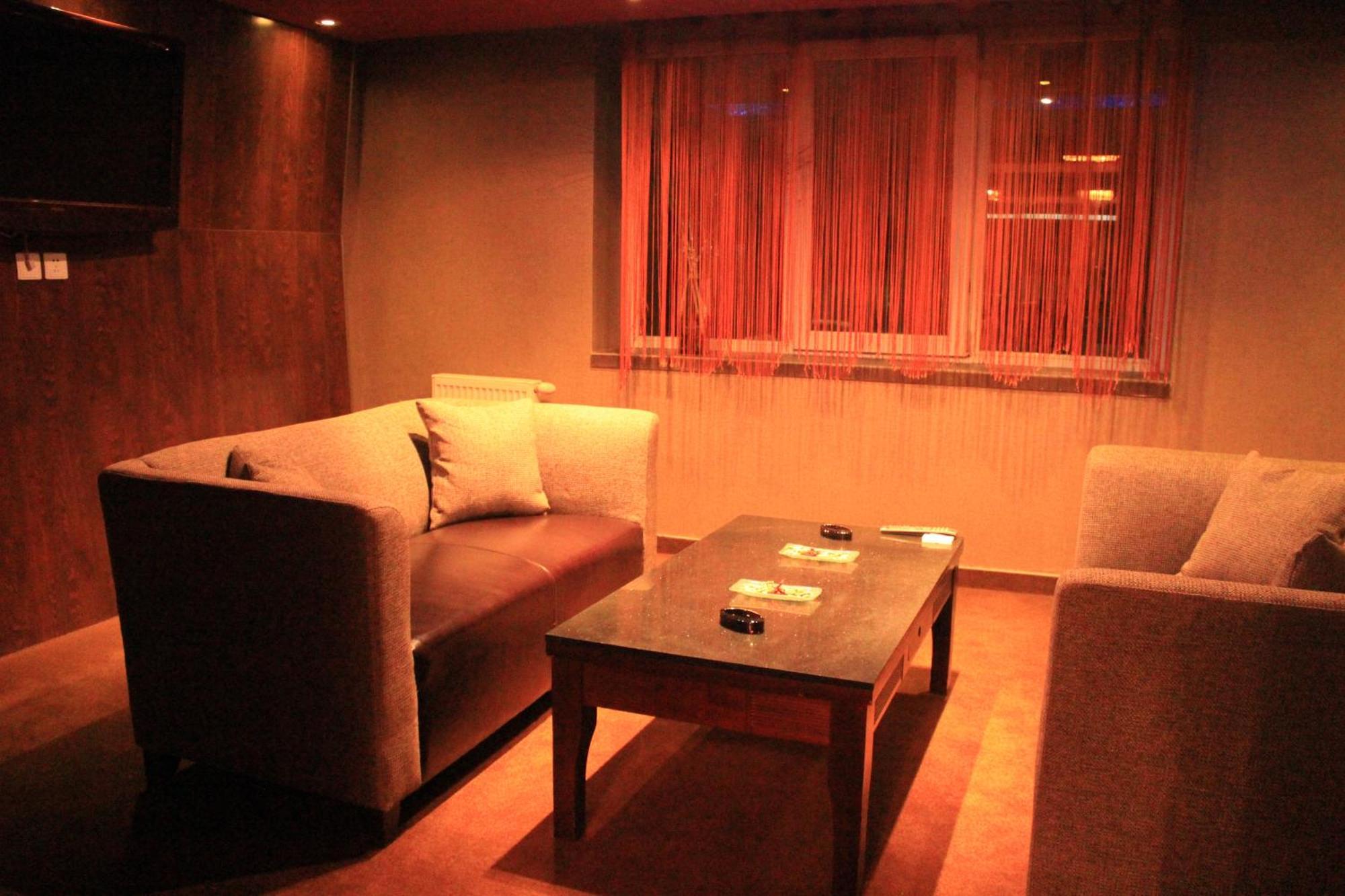The Corporate Hotel Oulan-Bator Extérieur photo