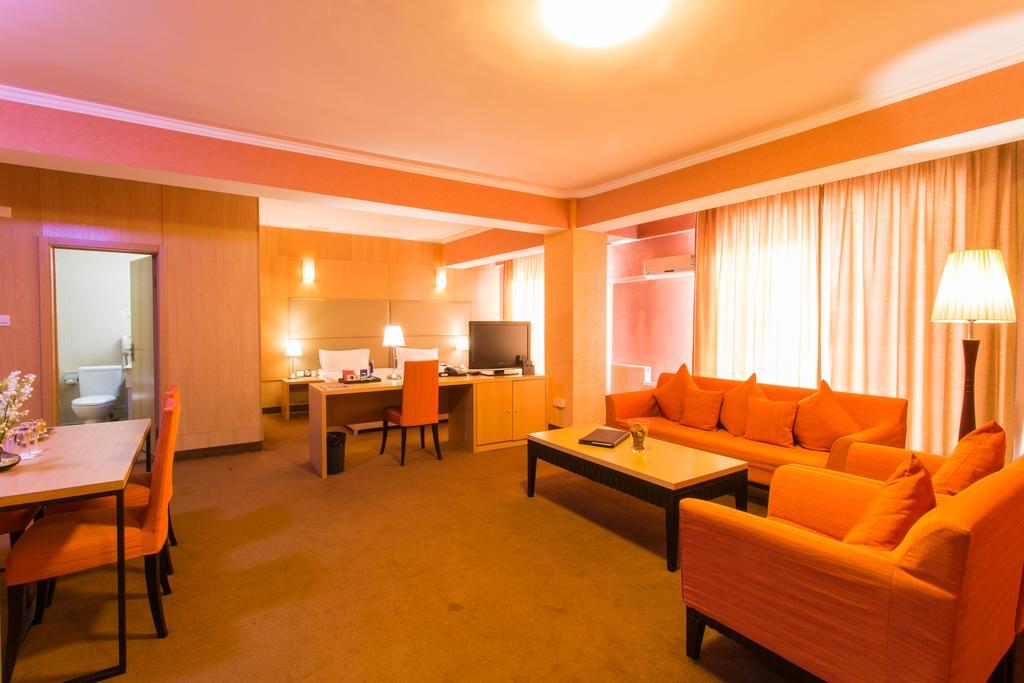 The Corporate Hotel Oulan-Bator Extérieur photo