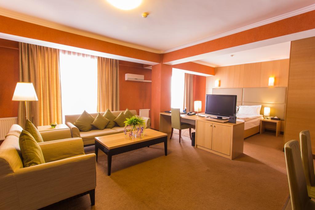 The Corporate Hotel Oulan-Bator Extérieur photo